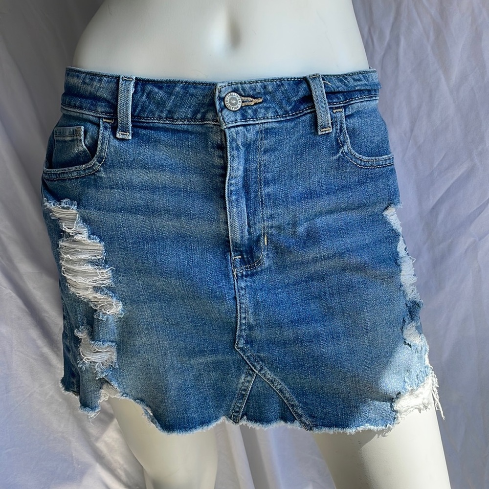 Hollister Denim High-Rise Jean Skirt, Size 11. Bundle and Save!!